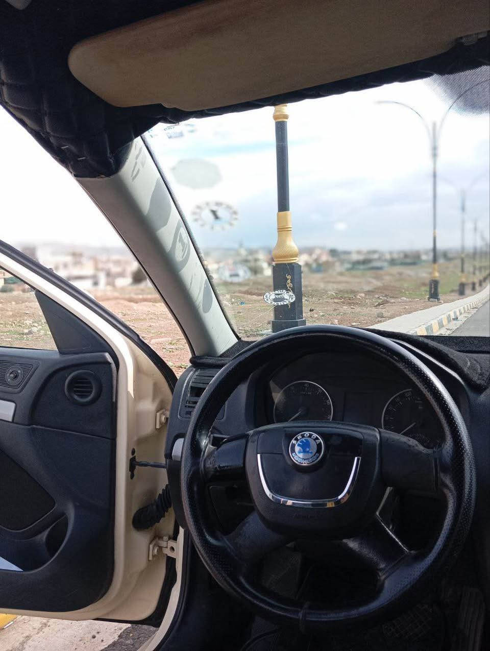 اسكوده اوكتافي موديل 2013 عام بخ تكسي سويتو خصوصي رقم جديد هزه جديد سنوي جديد كير توماتيك مكينه جيتا مكينه كير شرط تبريد قطعتين طخم تيرات جديد سياره جاهزه من كلشي سعرها 65$ وبيها مجال الطيبين الاستفسار *********** دهوك, العراق
