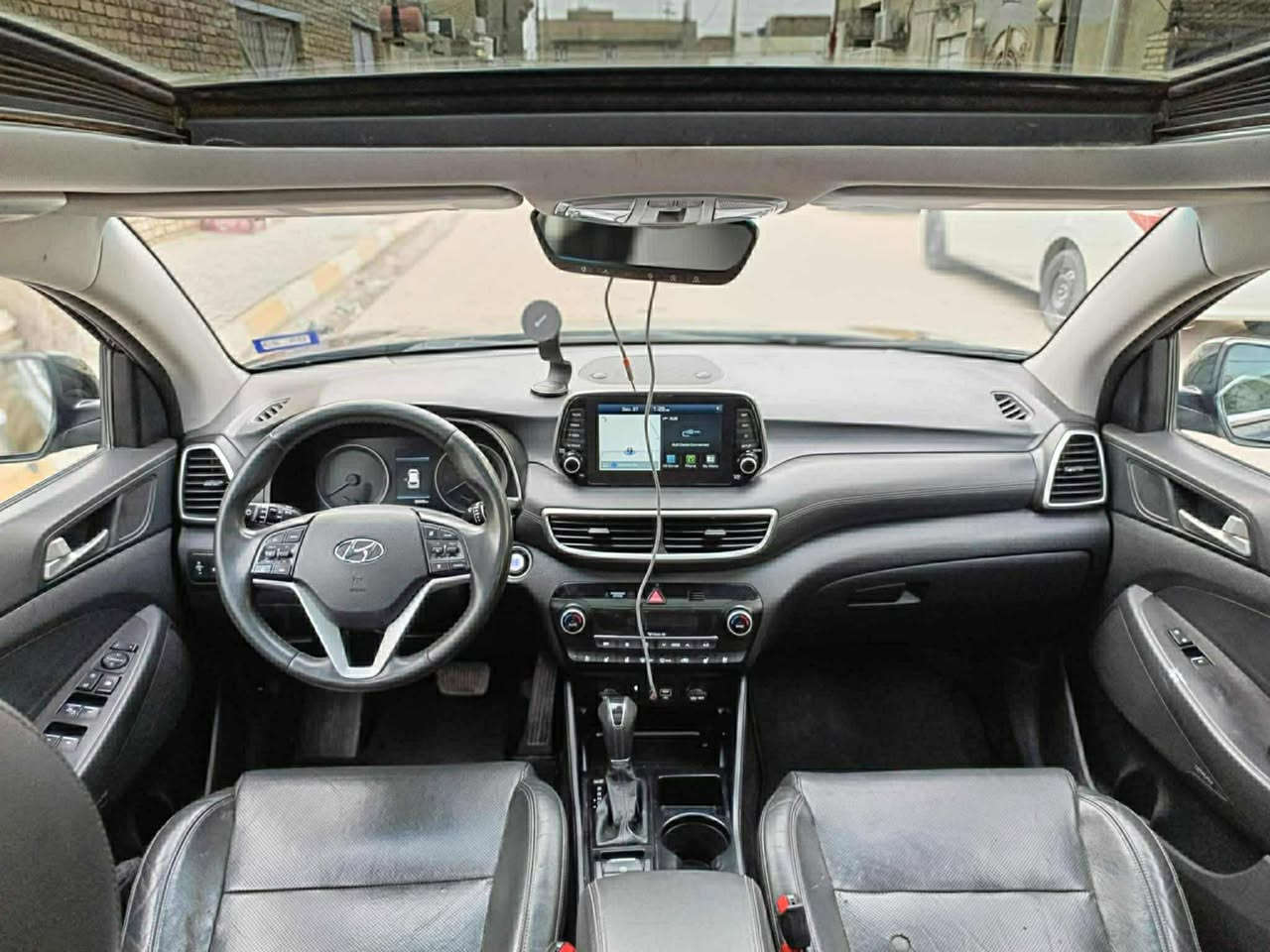 سلام عليكم سنتافي مديل 2021 وارد امريكي بيه بندي وجاملغ رقم بغداد مفوله فول موصافت واحد على واحد سعر 165مكان واسط ***********
