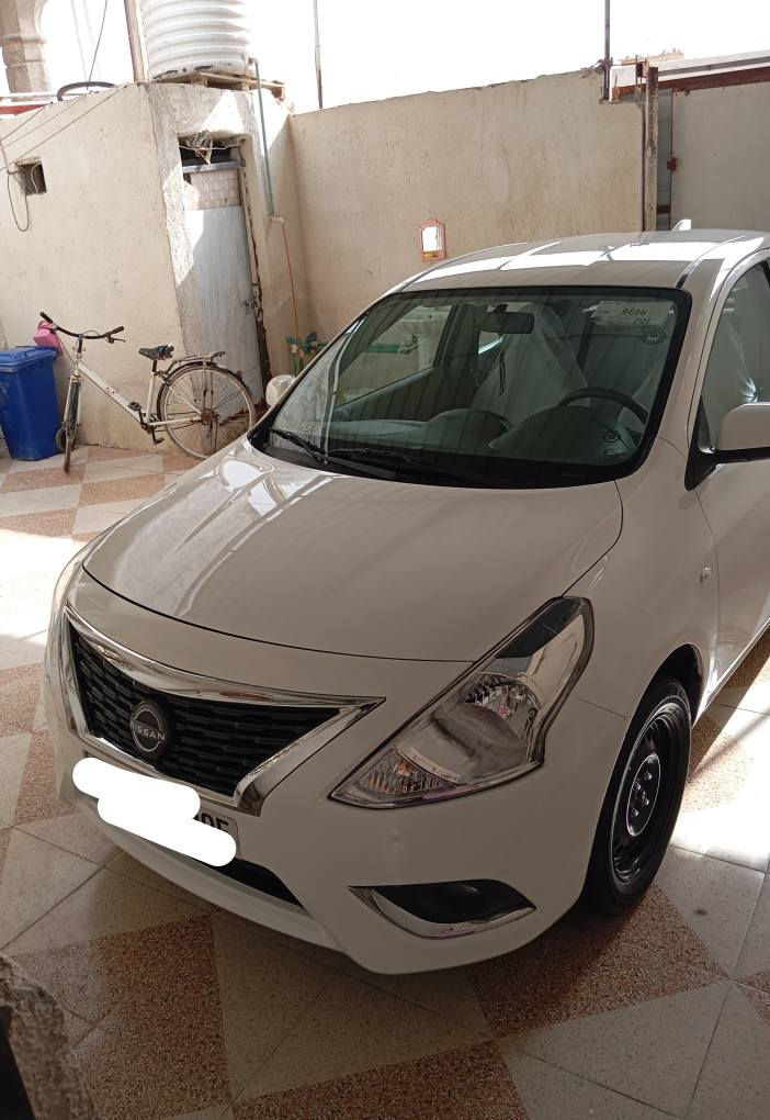 السلام عليكم تم وصول نيسان صني موديل 24 سنويه لل31 ماشيه 47 سياره جديده وضع الشركه كفاله عامه بيه فقط شخط بل باب عبري  عله وضعه باقي كفاله مكينه كير تبريد حداده كله كفاله شاشه كامره شباك جديد سياره بلاد المكان البصرة السعر 121بيه مجال قليل للشراي ***********ملاحضه سياره كفاله من الصبق و الضربه البصرة, العراق
