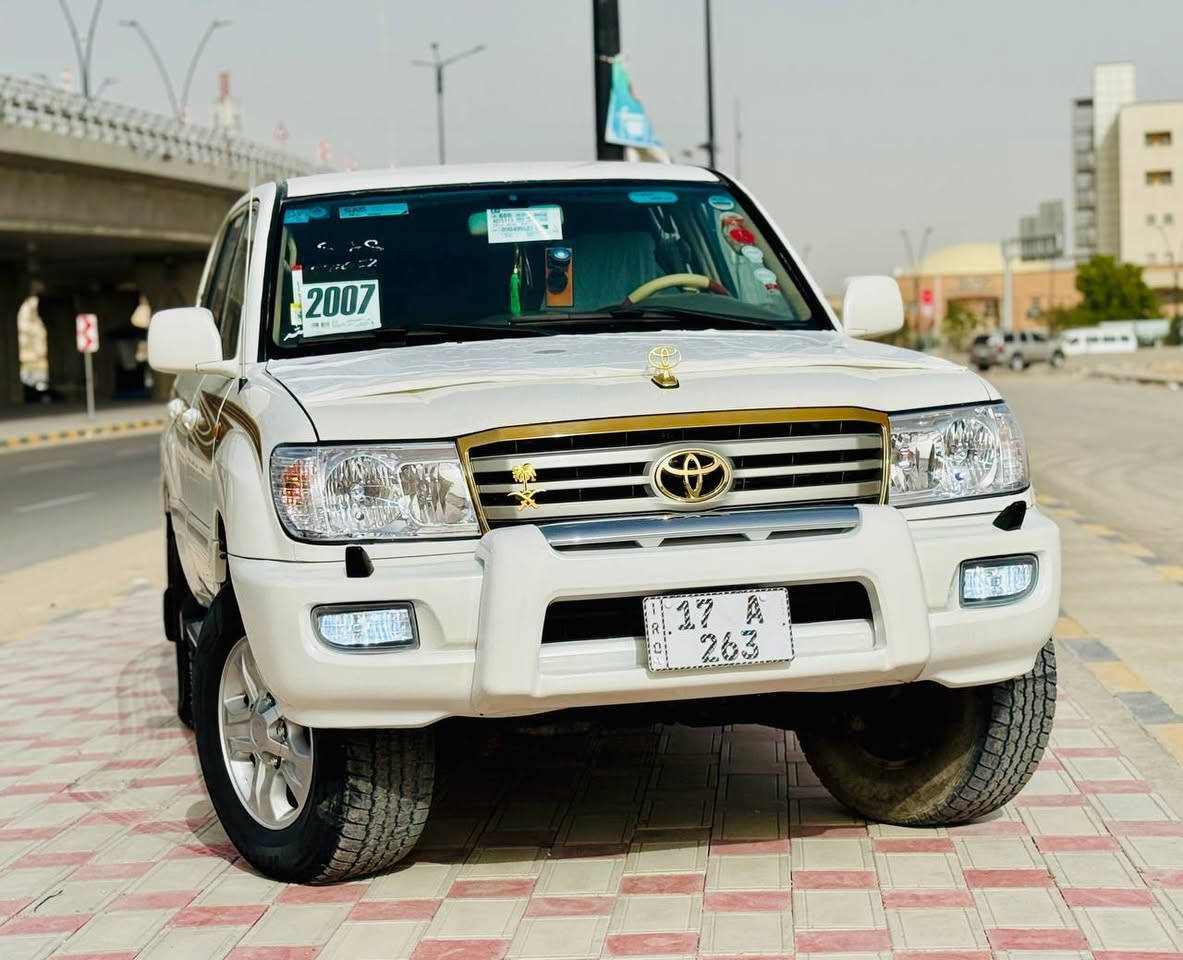 تويوتا لاندكروزر 2007 مونيكا GXR
اللون أبيض صدفي
فول مواصفات
ثلاجة، أربع جامات أوتو
، تبريد مركزي
شاشة آيباد،  كلش حلوة
السيارة باقيـة بلاديه حساسات خلفيه كامره خلفيه كشن كهربائي
سياره كفاله عامه من كلشي سونار مرفق بل منشور

ما بيها صرف ولا دخان
 
گير ومكينة بشرط
نظيفة كلش وما بيها أي خلل
4 تايرات جديد ،  ما تحتاج شي
السعر 195 ورقه وبيهه مجال بسيط مراوس ترهم حسب قناعه 

شرط تحويل رقم مثنى النكليزي

رقم الهاتف ***********
مكاني نجف الاشرف
