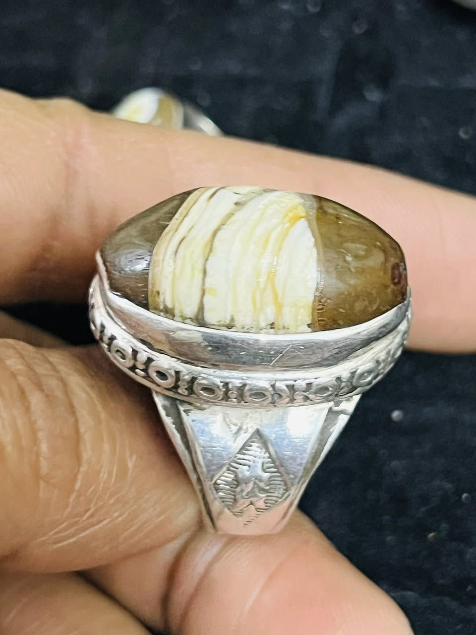 جزع قديم تواصل خاص***********
