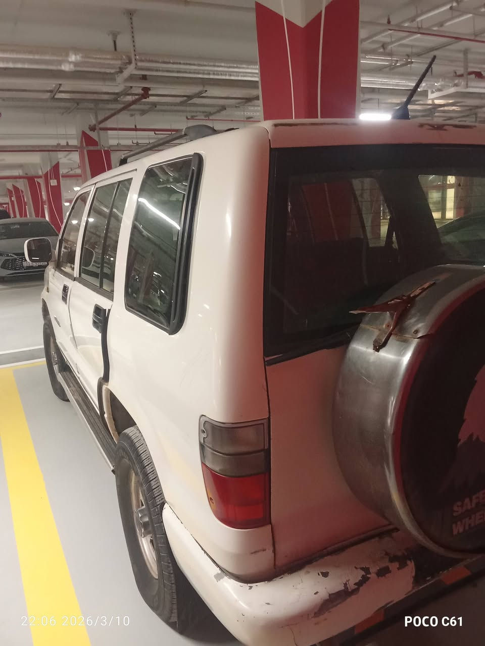 ازوزه توربو موديل 2002
كير عادي 
تبريد شغال 
سته سلندر 3500
دبل فيتبم 
السعر 55وبيها مجال
العنوان بغداد***********
***********
