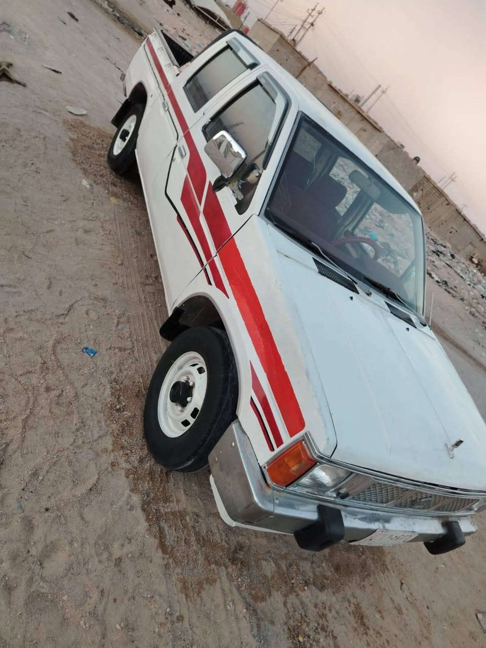 سلام عليكم نيسان موديل 92 سياره ابلاديه 

مكينه وكير ونجي 6 جديده وكير جديد توني محوره 

مكفوله من الضربه والصبغ حداد جديده توني مسويه 

تايرات نضاف غرفه جديده كهربائيات كله شغاله 

رقم ذي قار مشروع وطني تتحول بكل مكان 

تبريد عوزه بس كمبريسر باور استيران جمعقه كله جديد وشرط الفحص 
مكاني بصره *********** سعر ،، /55/ وبيه مجال للشراي بيع فقط 

***********
