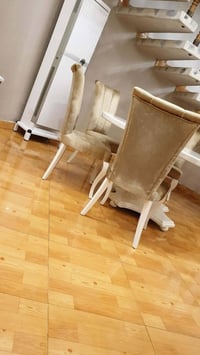 ميز طعام • مندر • مرجوحه