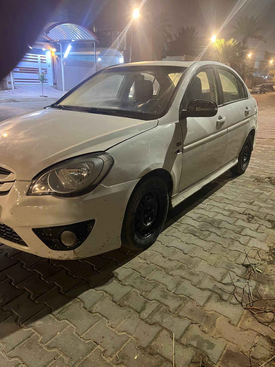 اكسنت للبيع٢٠١١ أربيل رقم قديم  مصبوغة حزام بيهة ضربة جاملغ وبنيد  محرك وكير جدد تدفئة وتبريد شغالة السعر 72   ورقة وبيها مجال مكان السيارة نجف كافة هاتف *********** او ***********
