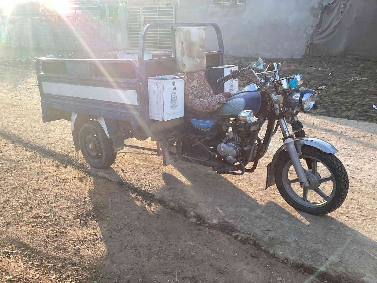 سلام عليكم ستوتة موديل 17 مكفولة اوراق اصولية السعر ب1و50 وبيهة مجال قليل للتواصل رقم الهاتف ***********
