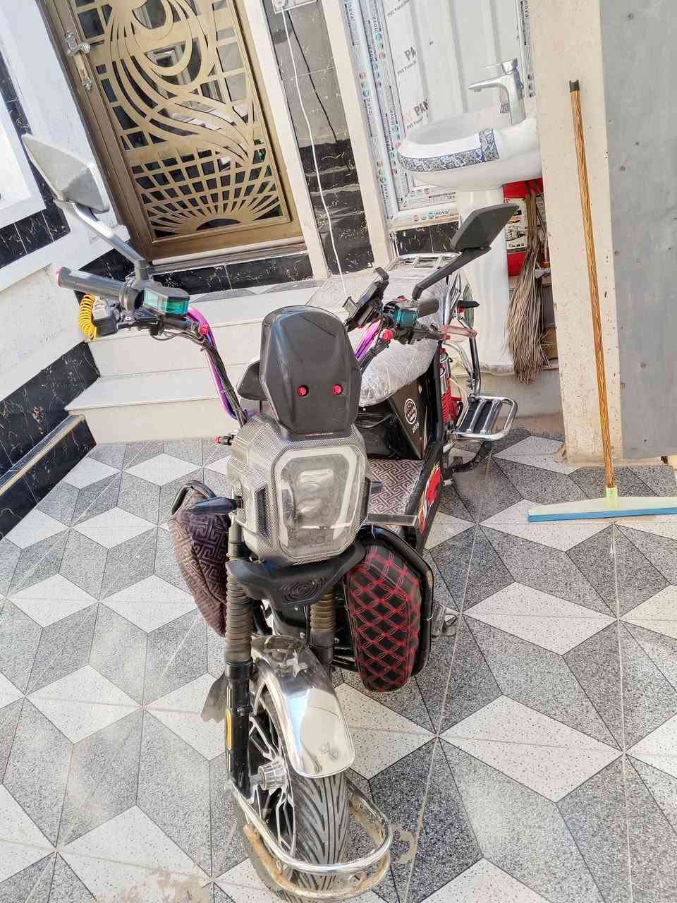 سلام عليكم شباب باسكل شحن لبيع 6 بطاريات سعر. 675 الاستفسار ***********
