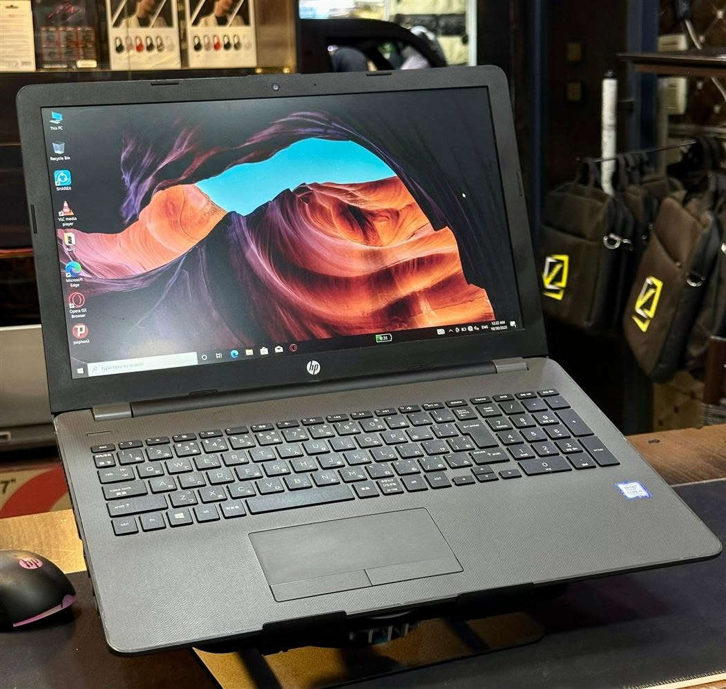 لابتوب HP - الجيل السابع - هارد عملاق 1256 كيكا ( 255 ألف ) 

كور i5 الجيل السابع - هرتزية قوية 2.50 

رام 8 كيكا DDR4 

هاردين : الأول SSD حجم 256 كيكا .. الثاني HDD حجم 1 تيرا (المجموع حجم عملاق 1256 كيكا)

كارت شاشة Intel UHD Graphics 620 حجم 4 كيكا 

شاشة 15.6 FHD 

مكاني بغداد (توصيل بكل العراق)

واتساب ***********
