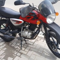 دراجة بوكسر 2023 مرقم بغداد بية نقص لاستيك ولف    ماشية 34 . 078174017...