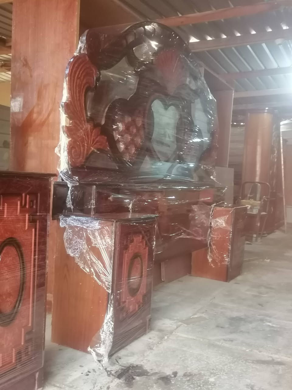 اللهم صلي على محمد وآل محمد غرفه عراقيه نظيفه سعره مع شد ونقل 500يوجد
توصيل  مجاني مكان السماوهه
سوك سفان بل خشابه اشتري اي غرف مستعمله تصال او مراسله ***********
