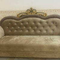 طقم 10 مقاعد • ملكي • قابل تفاوض