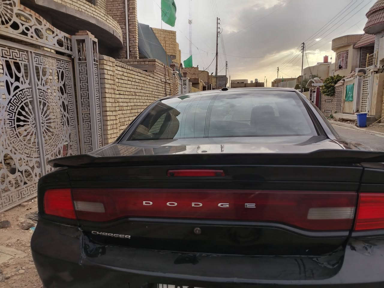 السلام عليكم جارجر سوده كص بجم بس اتحداك تعرف كصتها 2014 سياره كلش حلوه وجديده ارقام شرط قبل متشتري دكها حاسبه سعرها 60 وبيها مجال وترهم مراوس هم *********** مكان السياره ميسان
