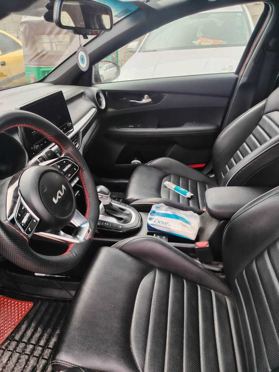 السلام عليكم فورتي مشمشي ٢٣جتي لاين واحد على واحد ماشيه ٣٢ ميل حادثه تخريب كص بدون ضربه بدون شواصي الصور واضحه شواصي الصندوق سليمات الحوض راجع نفسه السياره جديده السعر ١٦٠ وبيه مجال عنوانه بغداد بلديات ***********   بي وات ساب
