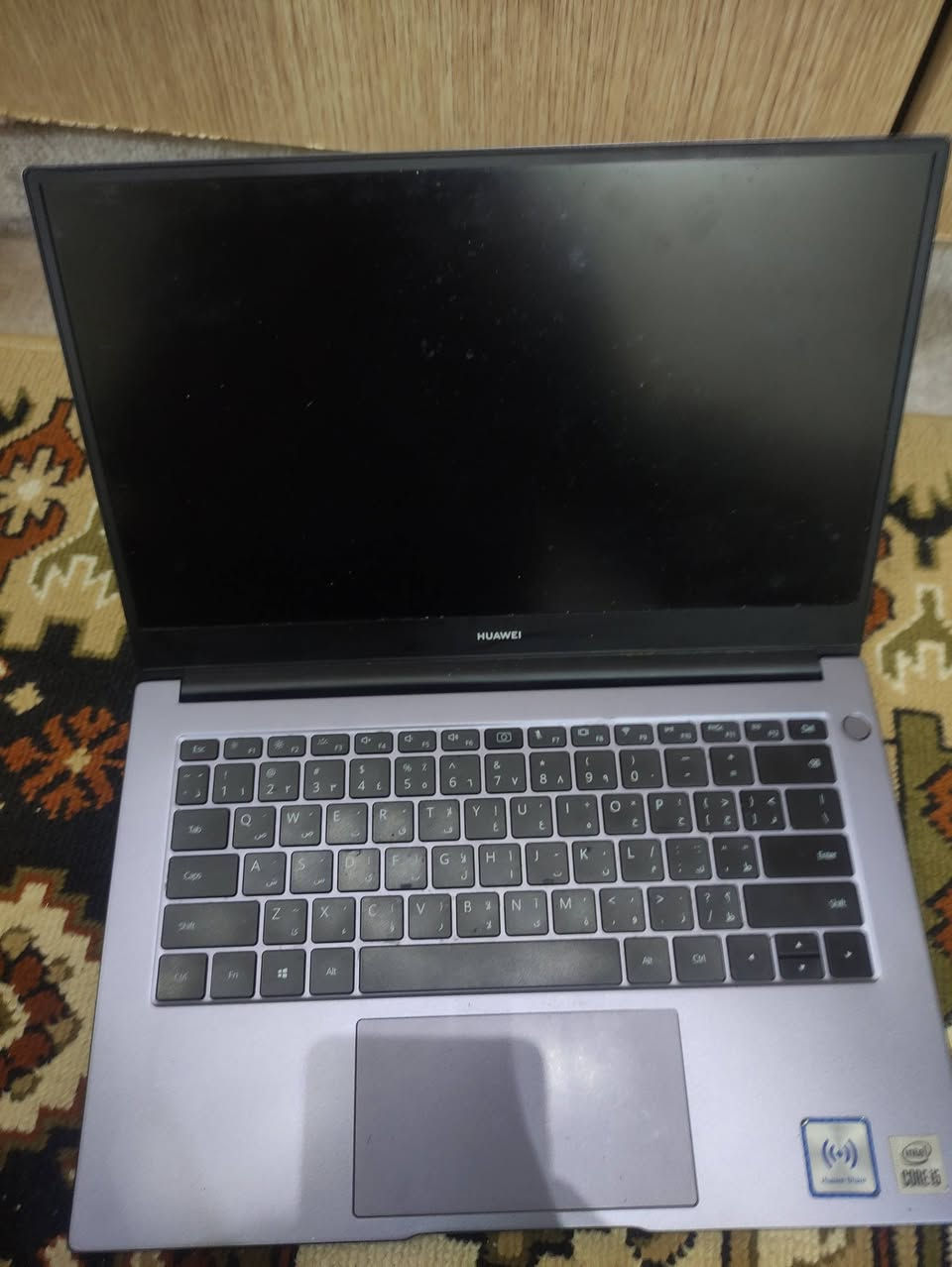 السلام عليكم
هذا اللابتوب للبيع، كل مواصفاته واضحة بالصورة. وياه الكارتون والشاحنة وكل غراض الشركة. الجهاز كلش نظيف وما بيه ولا شخط، وأبيعه بشرط الفحص.

 السعر: 370 ألف . اللي يريده يكتب بالتعليقات وأني أتواصل وياه. عنوان سليمانية


**إذا كنت صاحب هذا الإعلان وتريد حذفه لأي سبب، رجاءا أرسل رسالة إلى الدعم الفني**