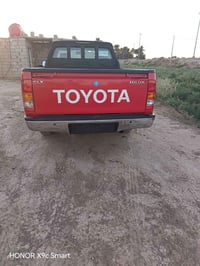 هايلوكس • ٢٠١٠ • رقم انكليزي