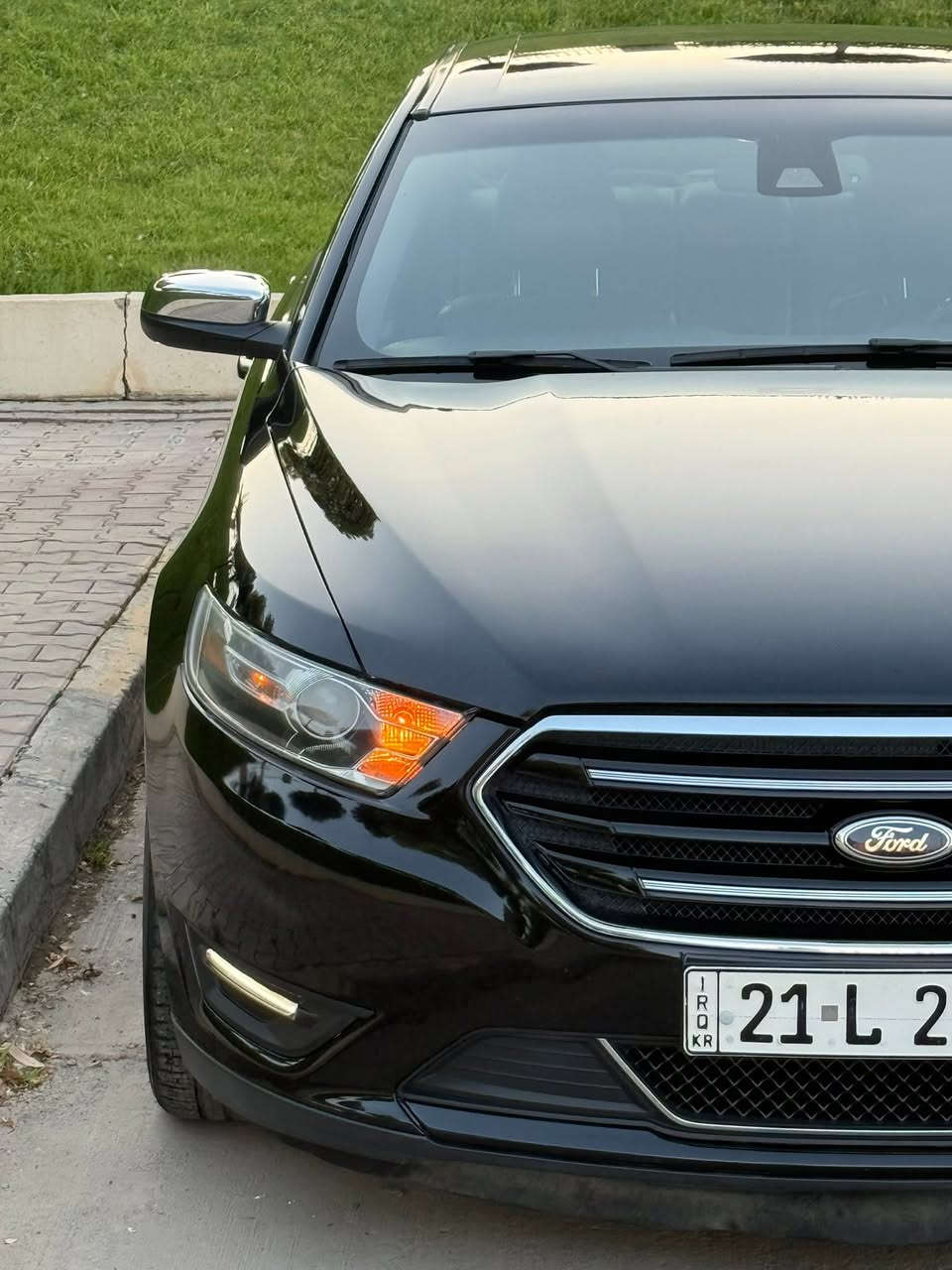 السلام عليكم ورحمة الله وبركاته
‏‎       ——— لـلـبـيع  ———

فورد توروس.       —. Ford Taurus

‏‎وراد امريكي       —  بدوون ايرباك 

‏‎الموديل               — 2018  

فئة                      —لمتدد   

حجم المكينه       — V6/3500 

‏‎اللون                   — اسود   

المسافه المقطوعه —95.000 

حالة السياره.    — صبغ ( الجاملغ الخلفي فقط ) التقرير مرفق مع الصور  

‏‎المواصفات 
-بصمة تشغيل 
- تشغيل عن بعد 
‏‎-ترحيب عند الاقتراب 
‏‎- شاشه كبيره تدعم نظام الأبل كار باي ونظام الاندرويد 
-رادار جانبي 
-رادار خلفي
‏‎- شاشه عداد 
‏‎-تبريد منفصل 
‏‎-بگ لايت LED 
-برده خلفيه بلاديه 
-كشنات جلد 
-كشنات تدفئه تبريد اماميه 
-كشنات تدفئه خلفيه 
‏‎-كود باب 
-اناره محيطيه 7 الوان 
‏‎-تحكم ستيرن جهتين 
‏‎-تحديد سرعه 
‏‎-مانع انزلاق 
‏‎-ليد نهاري
‏‎-گير ماوس 
‏‎-كامره خلفيه دواره
‏‎باقي المواصفات المعروفه 

‏‎السعر            — اكتب تم ويوصلك السعر مباشر 

رقم السياره    — السليمانيه  

‏‎موقع  السياره — السليمانية 

‏‎للأستفسار.     — ***********—***********
