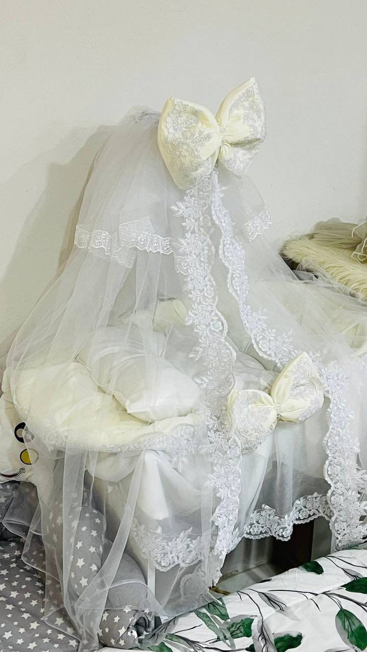 كركوت وسلة مال اطفال مستخدم سبوع للبيع 
65 ثنينهن *********** شارع المدينة
