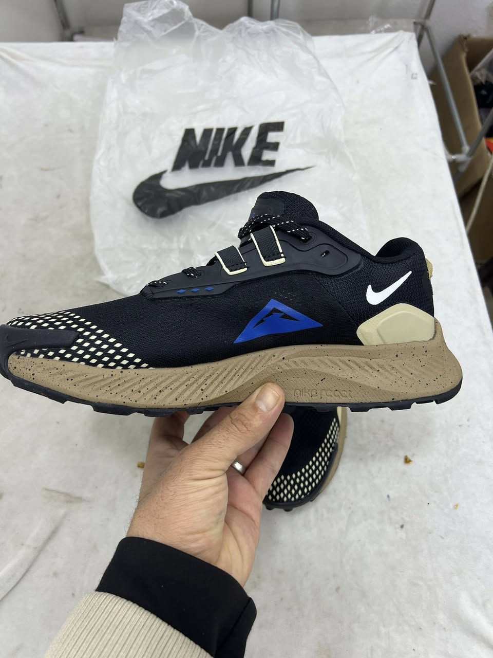 يالله
حذاء نايك اصلي فيتنامي 
قياس 43 
السعر 25 الف 
يتوفر توصيل محافضات


**إذا كنت صاحب هذا الإعلان وتريد حذفه لأي سبب، رجاءا أرسل رسالة إلى الدعم الفني**