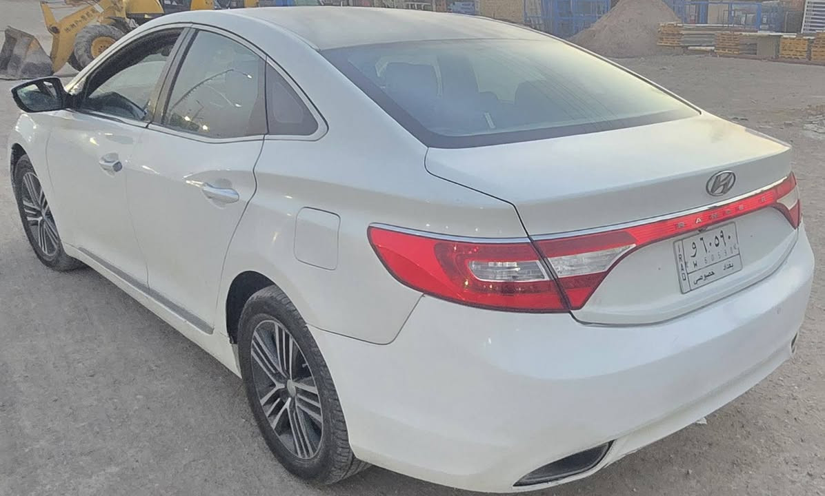 ازيرا موديل 2014 خليجي

رقم بغداد سنوية 2027

فول عده البصمه والفتحة

تبريد ثلج قطعتين

كير محرك كفالة 

تخم تاير صدر جديد 

محرك 6 اسلندر 

شاشة كامرة دوارة 

تحكم استيرين 

حساسات خلفي 

اهوية مصفات بعد بيها 

ويل اكروم كهربايات جاهزة 

صبغ بيها مكانات ابيع احزام

مكان السيارة بلكوت مركز مدينة

السعر المطلوب /130\وبيها مجال 

/***********\***********
