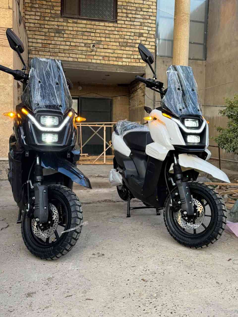 🔥 وصل الوحش الجبلي.. أباجي (APACHE) بمواصفات مرعبة! 🔥
​لعشاق القوة والسرعة المفرطة، الدراجة الجبلية الأقوى وصلت بمواصفات خاصة:
​🚀 السرعة المرعبة: عداد يوصل 111 كم/ساعة (أسرع دراجة من فئتها).
⚡️ قلب الوحش: ملف 2000 واط حقيقي (نحاس) عزم جبار للطرق الجبلية والوعرة.
🔋 البطارية: نظام 6 بطاريات مسطرة أصلية.
🛣️ المسافة: تقطع 80 كم بالشحنة الواحدة.
🛑 نظام المكابح: بريكات ABS (أمامي وخلفي) لضمان التوقف المفاجئ بأمان.
⚙️ التحكم: 3 أنظمة سرعة + نظام بك R (رجوع للخلف).
🛠️ الراحة: دبلات هايدروليك أمامية وخلفية مصممة لامتصاص أقوى الصدمات.
🔑 التكنولوجيا: دخول ذكي (دبل بصمة + دبل سويج) + مثبت سرعة.
📺 الإضافات: شاشة ديجيتال متطورة + إضاءة LED ليزرية.
🛡️ الحماية: نظام إنذار متطور ضد السرقة.
🔘 الويل: قياس 12 جبلي رياضي ثبات عالي جداً.
​📍 العنوان: [السريدات قرب سيطرة الشعب القديمه]
📞 للحجز والاستفسار: [***********+***********]
​الأباجي الجبلي.. مو بس دراجة، وحش كاسر على الطريق! 🏁🔥
