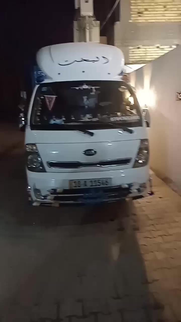 كيه فحل موديل ١٣نضافه فول للبيع متخصرعليه الف جاهزه كبل للشغل تخم تايرجوهه ***********سياره بسمي  امداورثاني يوم ادورلك ،،
