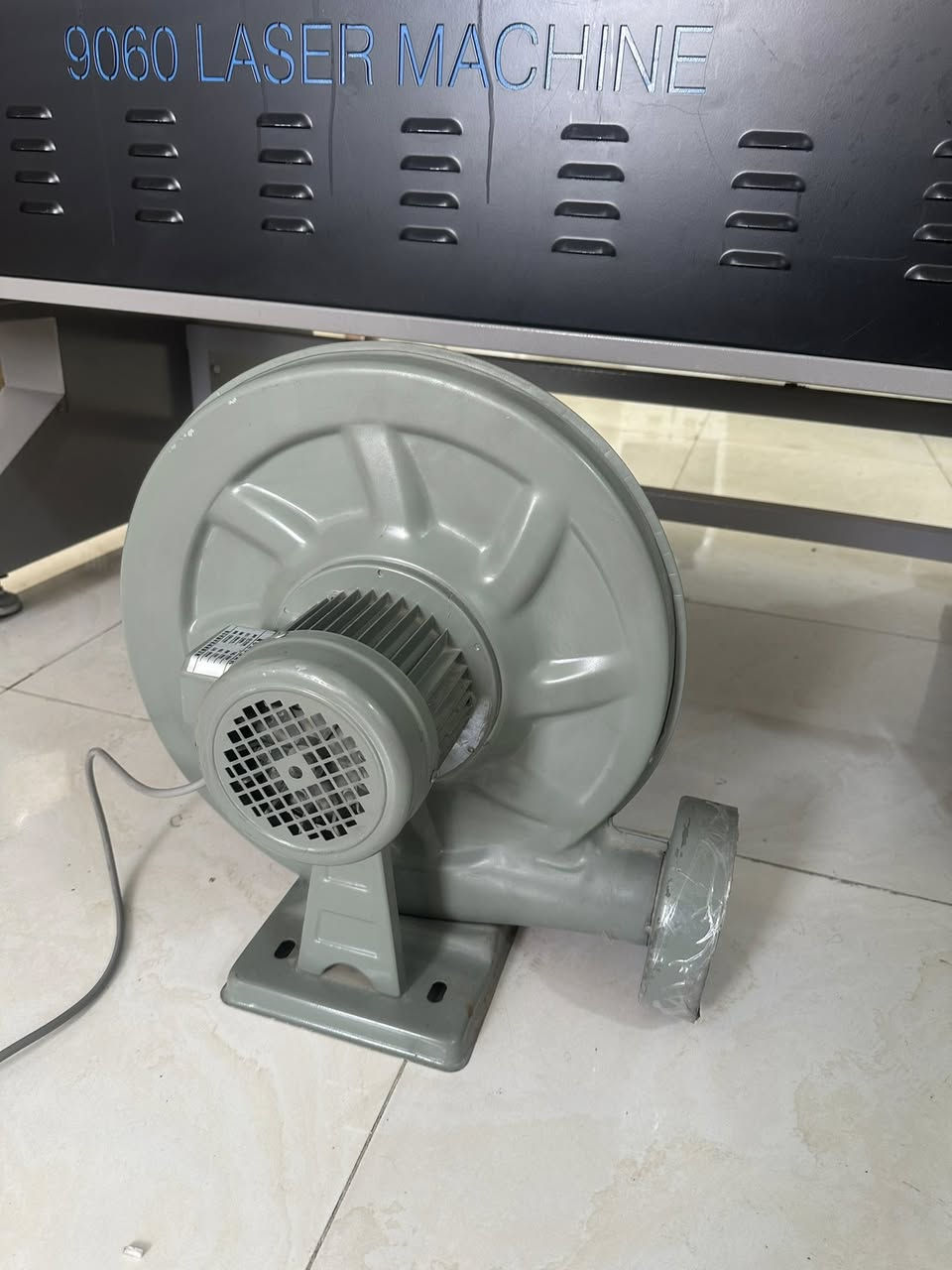 Cnc co2 90 x 60
100 wat
مساحة عمل تصعد وتنزل كهربائية 
نظام سكك 
Rd works 
مستخدم 
شغال وع الفحص 
مع جلر تبريد مع شافط فان 
المكان اربيل


**إذا كنت صاحب هذا الإعلان وتريد حذفه لأي سبب، رجاءا أرسل رسالة إلى الدعم الفني**
