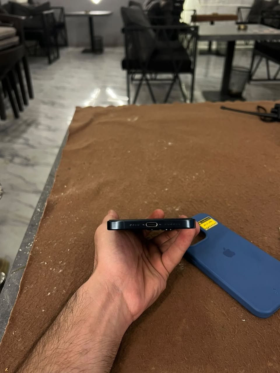 ايفون ١٥برو ماكس
بطارية٩٦ما مصعدة🔋
ذاكرة ٢٥٦
جهاز ما مفتوح 
شريحة ايسم
سعر الجهاز مليون و٥٠
***********
