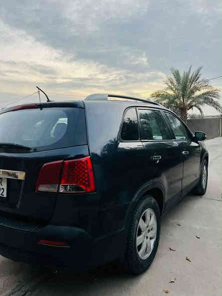 السلام عليكم للبيع كيا سورنتو 2012 وارد امريكي
رقم بغداد انكليزي بسمي 
السياره مصبوغه احزام اثر طخطخات مكفوله من كلبه وكصه وقماره لغد شاصي مكفولات 
السياره سبعه راكب 
تدفئه بالكشنات 
مانع انزلاق 
اشاير بالمري 
مكينه 2400 مكفوله من التنقيص والتبخير والصووت جاهزه
تبريد صدر مكينه كير كله جاهز 
مكان السياره بغداد وسعر السياره 115ورقه للاستفسار اتصل
*********** اتصال + واتساب
اني مكلف بالنشر بغداد
