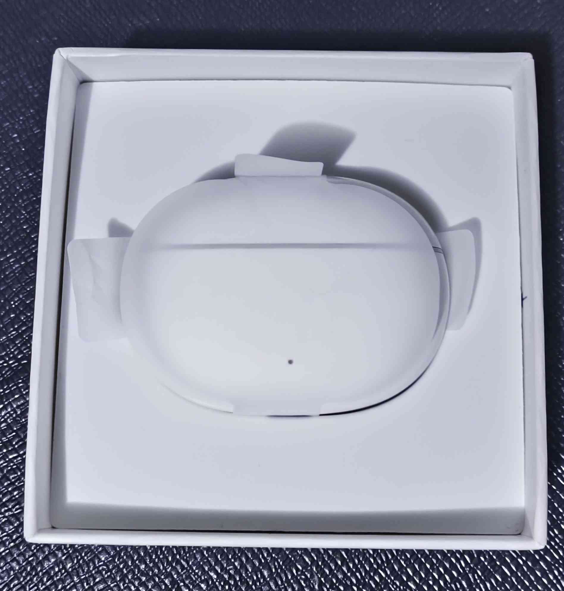 للبيع سماعة HONOR Choice Earbuds X7i
عزل ضوضاء نشط حتى 45dB
درايفر صوت 12.4mm يعطي صوت قوي وواضح
بطارية توصل لحدود 40 ساعة مع العلبة
اتصال Bluetooth سريع وثابت
مناسبة للمكالمات والألعاب وسماع الموسيقى
الاستخدام: أسبوع فقط وحالتها شبه جديدة
وبيها ضمان من الوكيل الرسمي
السعر 35 الف ويوجد توصيل في جميع محافظات العراق 
مكاني بابل الحلة شارع 80 📍


**إذا كنت صاحب هذا الإعلان وتريد حذفه لأي سبب، رجاءا أرسل رسالة إلى الدعم الفني**