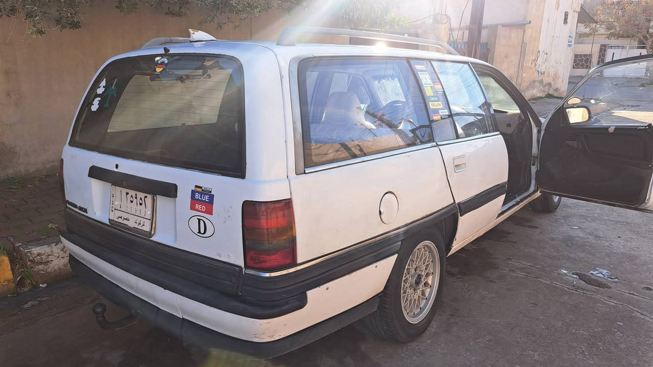 للبيع موديل 1992
اللون ابيض
دفتر بنزين 
مشروع وطني ل27 شهر 7
رقم كركوك .
***********
