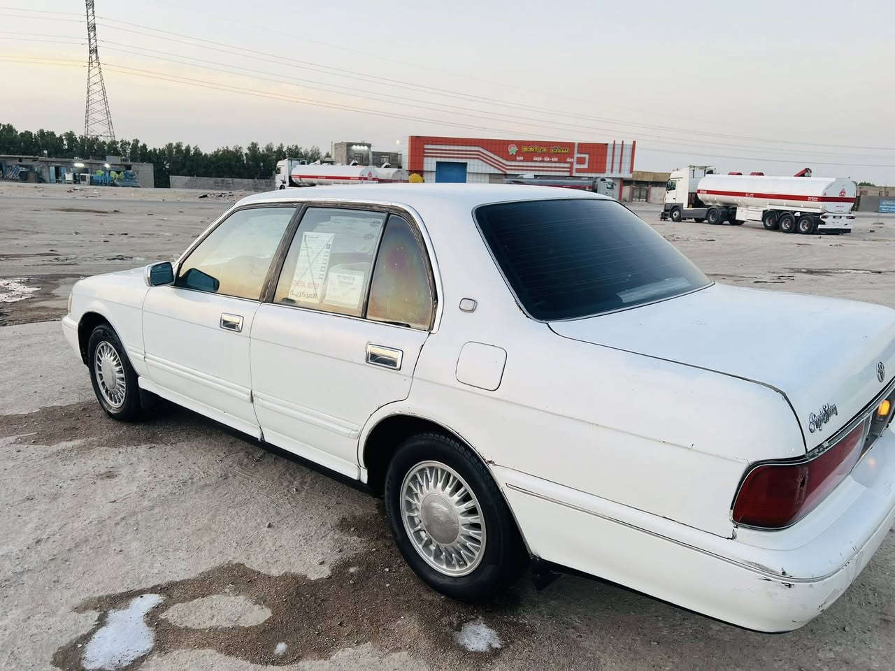 سلام عليكم للبيع سياره ارنب طويل 
رقم بغداد مشروع وطني سنوية لغاية 2028 
سيارة جاهزه مكينة وكير كفالة حدادة تخم تاير ويل كب جديد كفالة من الكص والنقل تحويل مباشر العنوان البصرة قرب مصفى نفط السعر 49 قفل 
***********
