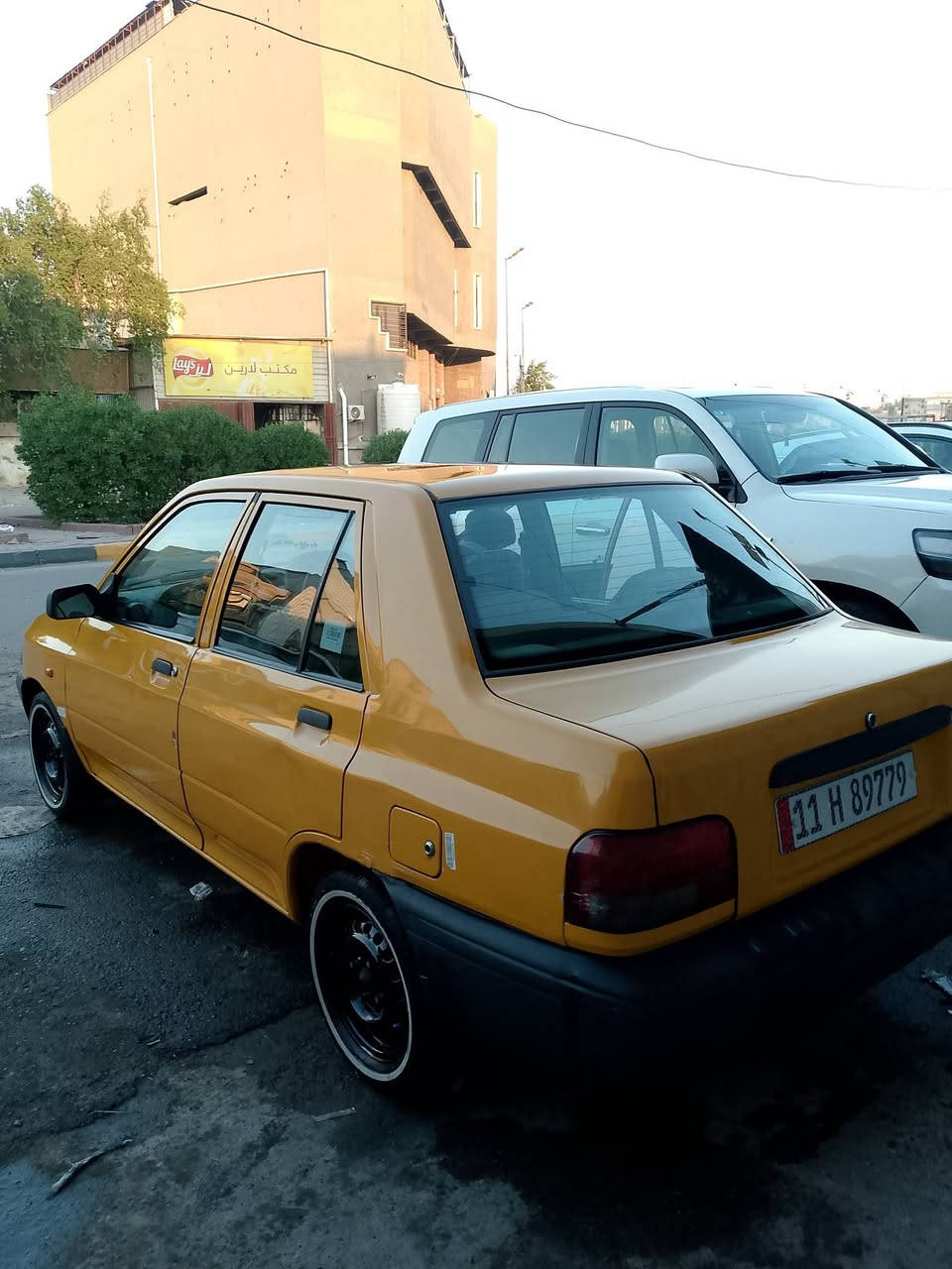 السلام عليكم شباب
لليع سايبه 18 باسمي جاهزه من كلشي كير ومكينه مكفولات
مصفره هيئه وغرامات كله شغال سنويه 29/ سعر 45 بيه مجال قليل سياره خير من الله /مكاني بغداد طالبيه 
رقم صاحب سياره /***********📞
