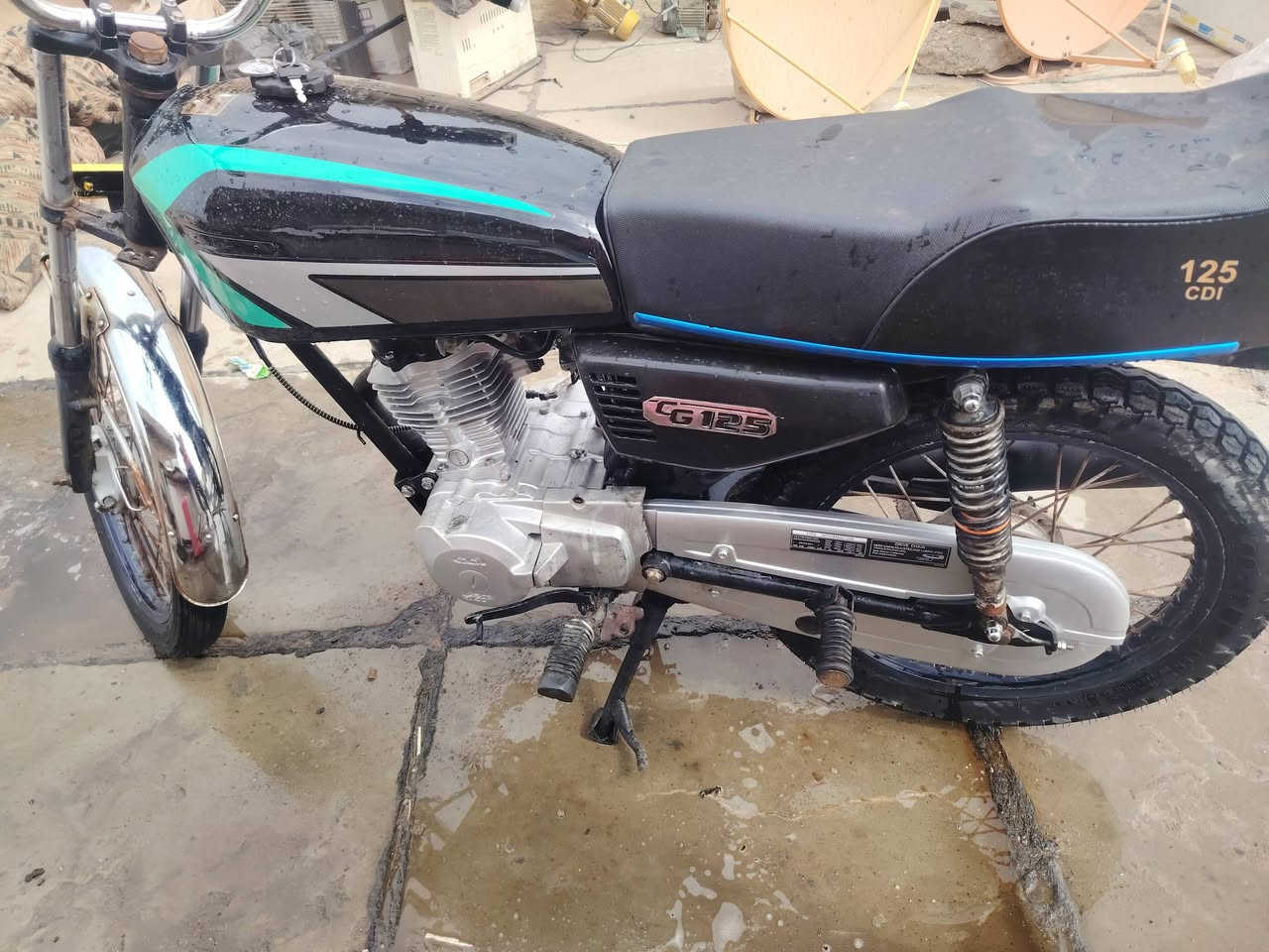 سلام  عليكم اخوان رمضان كريم عليكم دراجه كلك للبيع  مفتوحه فقط بستم  دراجه كامله ترايك اذا تريد سوك شيوخ مكاني ناصريه مركز قرب مستشفى بنت الهدى دراجه جاهزه كلش  عوزه ترتيبات  السعر 350


**إذا كنت صاحب هذا الإعلان وتريد حذفه لأي سبب، رجاءا أرسل رسالة إلى الدعم الفني**