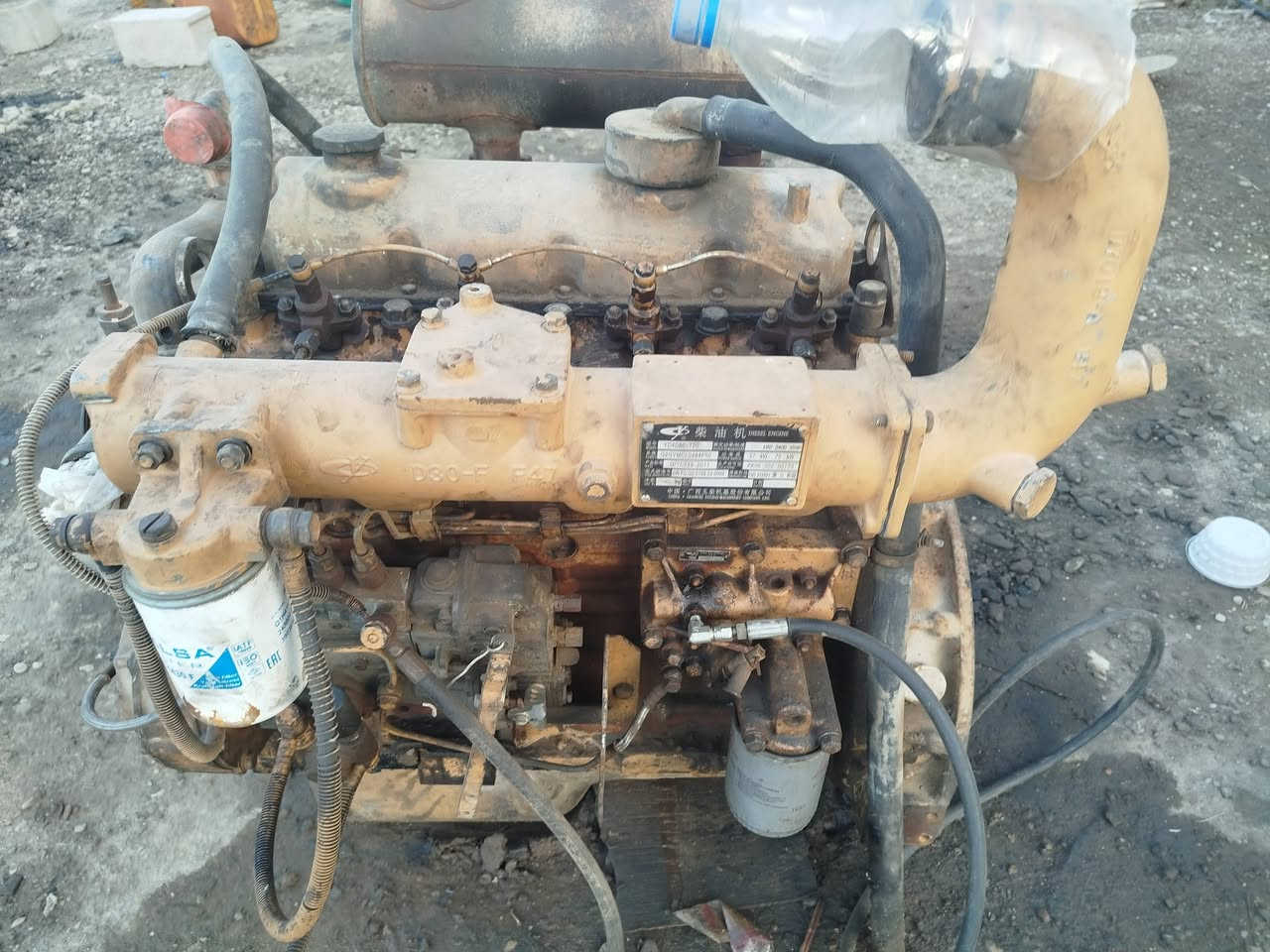 محرك صيني مال شفل صيني حجم 918لاصرف ولا بخار***********صاحب المحرك اني مكلف بلنشر
