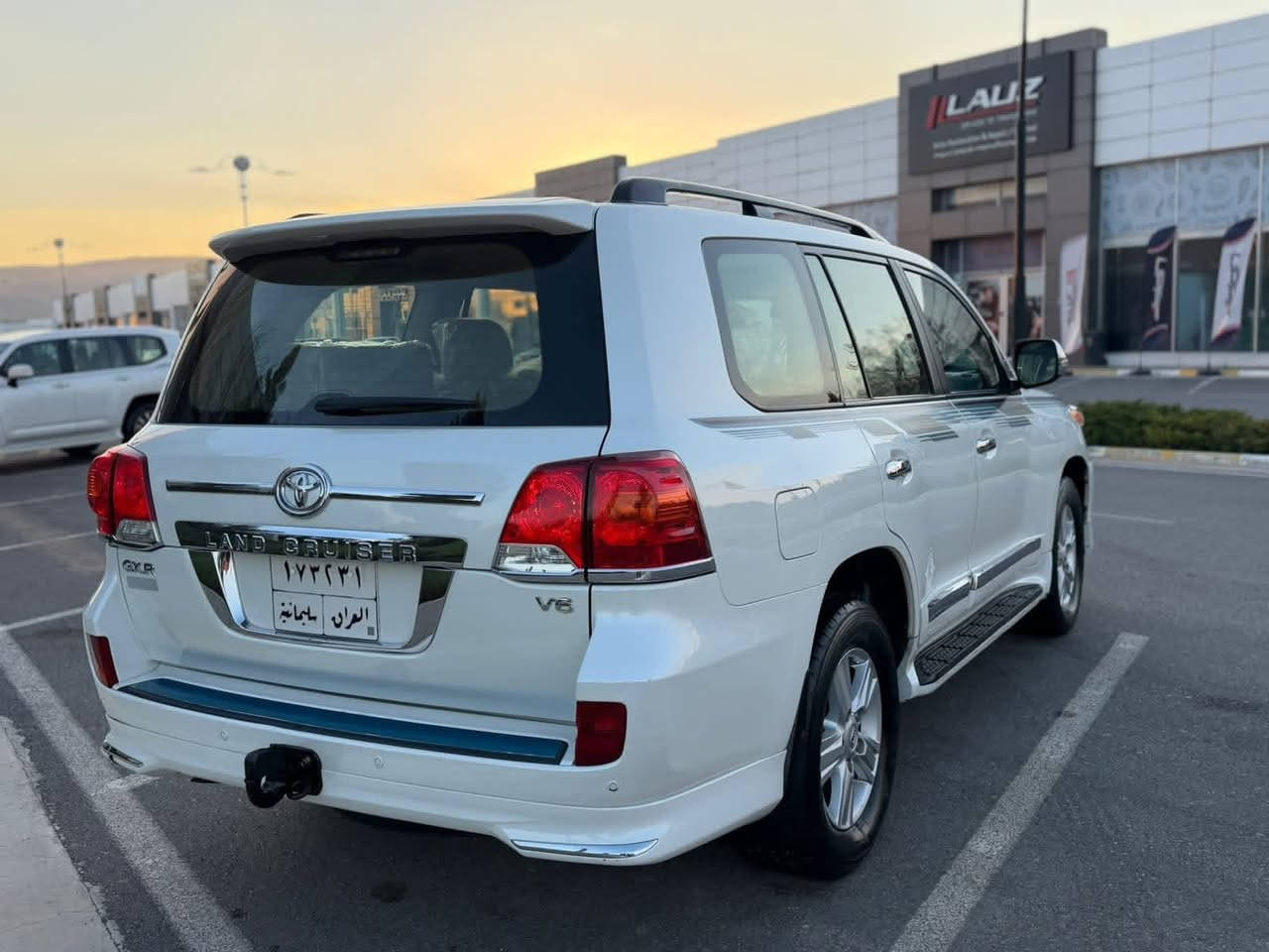 لاند كروزر موديل2014شركه جيهان درجه اوله فول موصفات سياره جديده حيل ماشيه95الف حقيقي مكفوله كفاله عامه عنوان سليمانيه السعر415بيها مجال***********
