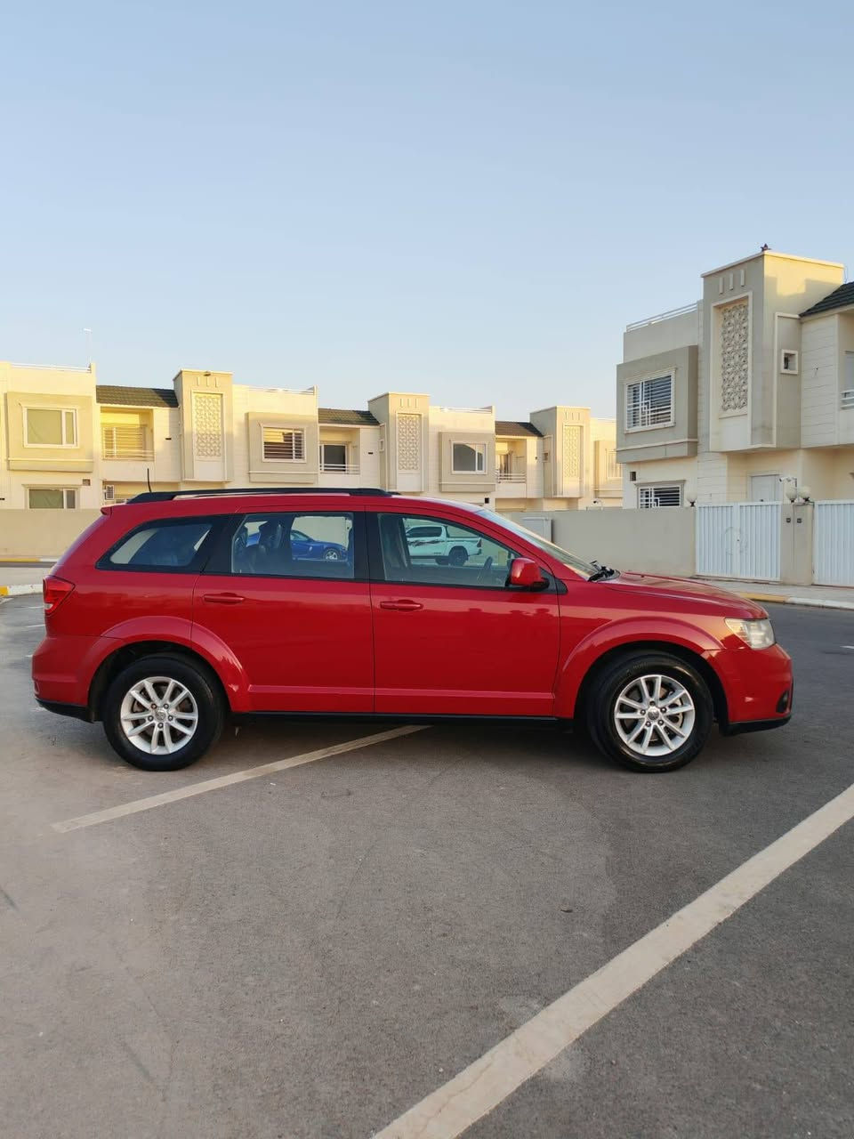 دوج جورني ٢٠١٧ موصفات sxt 
محرك 6 سلندر 
تحكم ستيرن كروز سرعه 
٧ راكب 
٣ قطع تبريد 
بصمه ابواب 
بصمه تشغيل 
كشن كهرب 
بقيه موصفات معروفه 
💥ضرر سياره نص جاملغ جهه سايق صبغ بدون دواخل ولا ايرباك
صور الضرر مرفق
💵 السعر ١٣٢ ومجال 
مكان سياره موصل 
لتواصل واستفسار اتصال 
***********
*********** موصل, نينوى


**إذا كنت صاحب هذا الإعلان وتريد حذفه لأي سبب، رجاءا أرسل رسالة إلى الدعم الفني**
