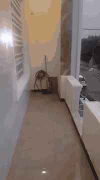 بيت طابق ثاني للأيجار بناء حديث 🏠 مساحه ١٥٠م . يتكون من :. صاله كبيره ...