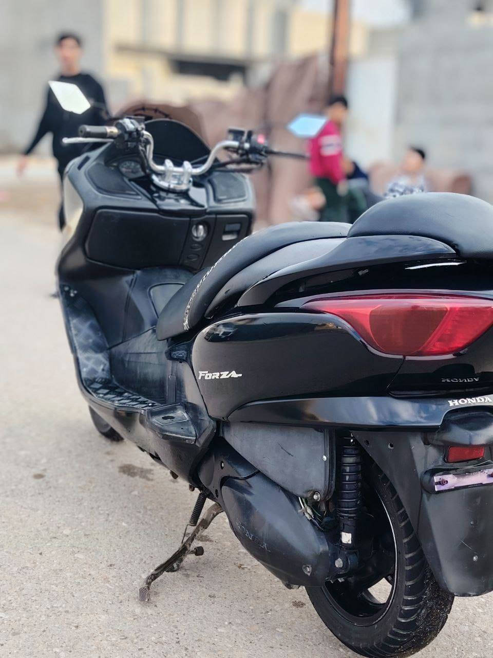 السلام عليكم فورزه 08 الدراجه فول نضافه شوفت عينك رون صافي واحد ونص بكل وقت بيهه مرايات جوكر مكانهه ديالى تقاطع القدس السعر ٧٥٠ وبيهه مجال رقم ***********
