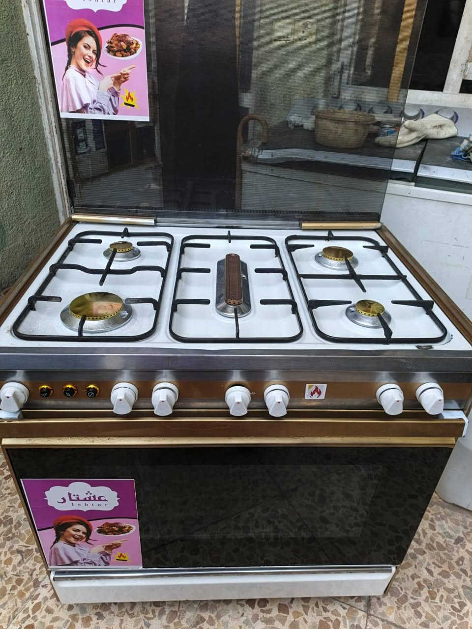 طباخ عشتار معدن خمس عيون افران اوتوماتيك شغال تاخذون على الفحص للبيع  استفسار خاص او  ***********  تواصلو هنا وتساب ويوجد توصيل لمناطق بغداد فقط
