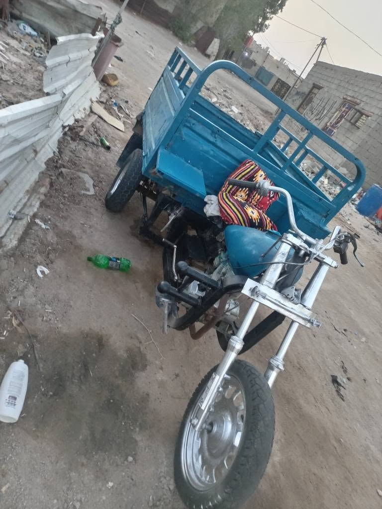 السلام عليكم ستوته ادوات للبيع جاهزه محرك نضيف 
السعر 450 وبيها مجال قليل 
*********** البصرة, العراق
