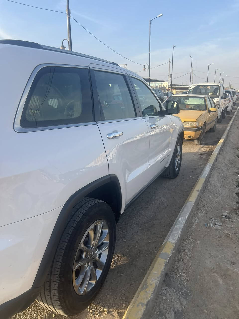 جيب خليجي مودل 14 لمتد بأسمي بيها صبغ مكان قبغ البانزين مكاني محافظة واسط السعر 245 وبيها مجال مبايل *********** واتساب واتصال متواجد
