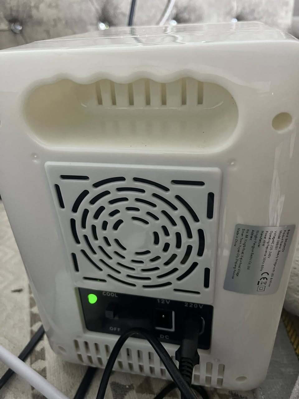 ثلاجه صغيره طلعتلي بل امزون خلولي عليه سعر بس لا تكسرون


**إذا كنت صاحب هذا الإعلان وتريد حذفه لأي سبب، رجاءا أرسل رسالة إلى الدعم الفني**