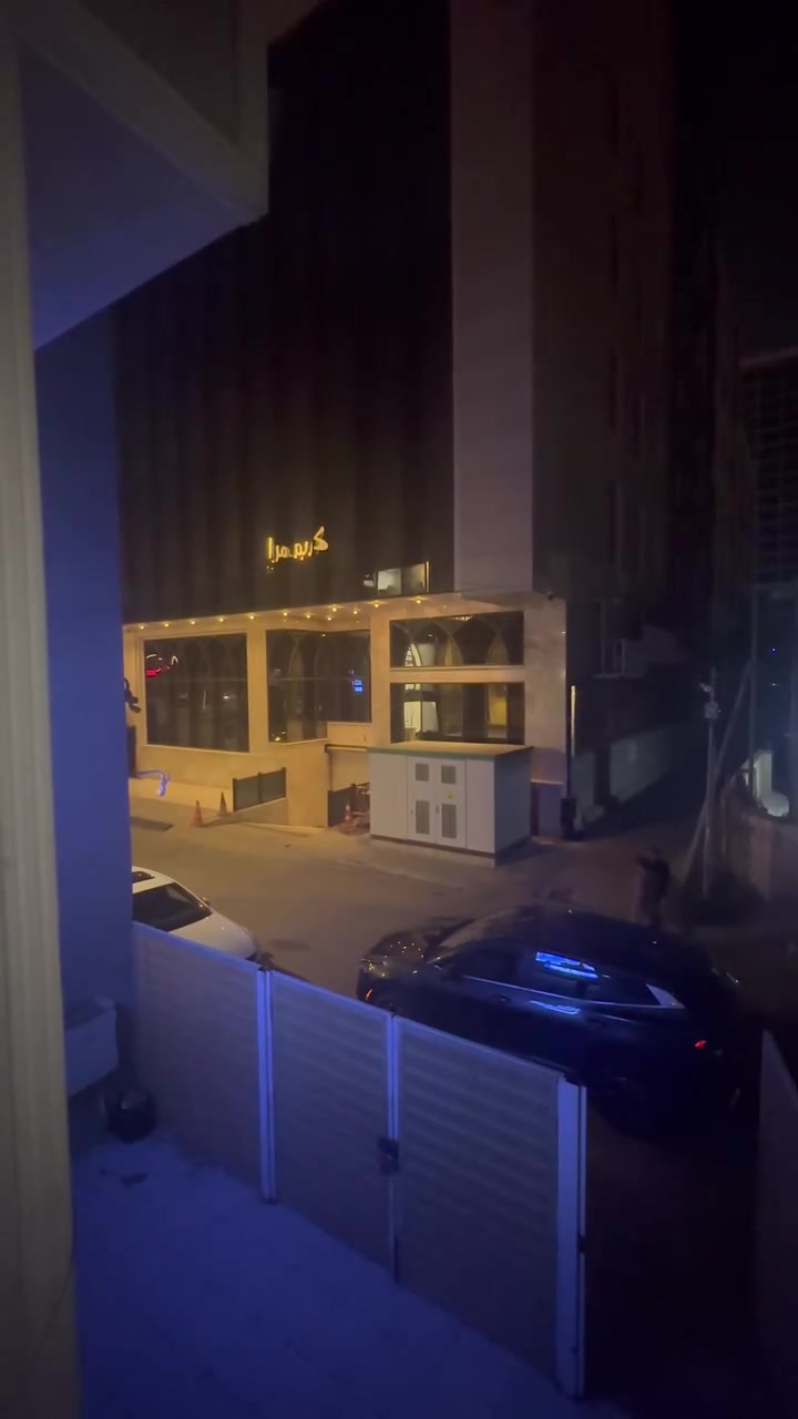 في أماكن أول ما تدخلها… بتحس إن إلها قصة.
شقة طابق أول للإيجار
غرفة وصالة ومطبخ وحمام
بجانب المصرف الأهلي الإسلامي
ويمكن تكون بداية قصتك الجديدة
للتواصل والاستفسار على الارقام التالية :
*********** - 0780 768 5273

#عقارات
#عقارات_بغداد
#عقارات_العراق
#بغداد
#اليرموك
#المنصور
#الجادرية
#الكرادة
#بيوت_للبيع
#شقق_للبيع
#شقق_للايجار
#اراضي_للبيع
#استثمار_عقاري
#عروض_عقارية
#عقار_فاخر
#فلل_بغداد
#مجمعات_سكنية
#مكاتب_عقارية
#املاك_العاصمة
#عقار

#Baghdad

#ايجار_للأيجار_شقة_بناية_تجارية
#شقة_مودرن_شقة_حديثة
#دار_مودرن_للأيجار
#بيت_للأيجار_اليرموك_المنصور
#شقة_مفروشه_للأيجار_اليرموك
#ايجارات_اليرموك_ايجارات_المنصور 
#عقارات_بغداد
#عقارات_اليرموك
#ايجاري
