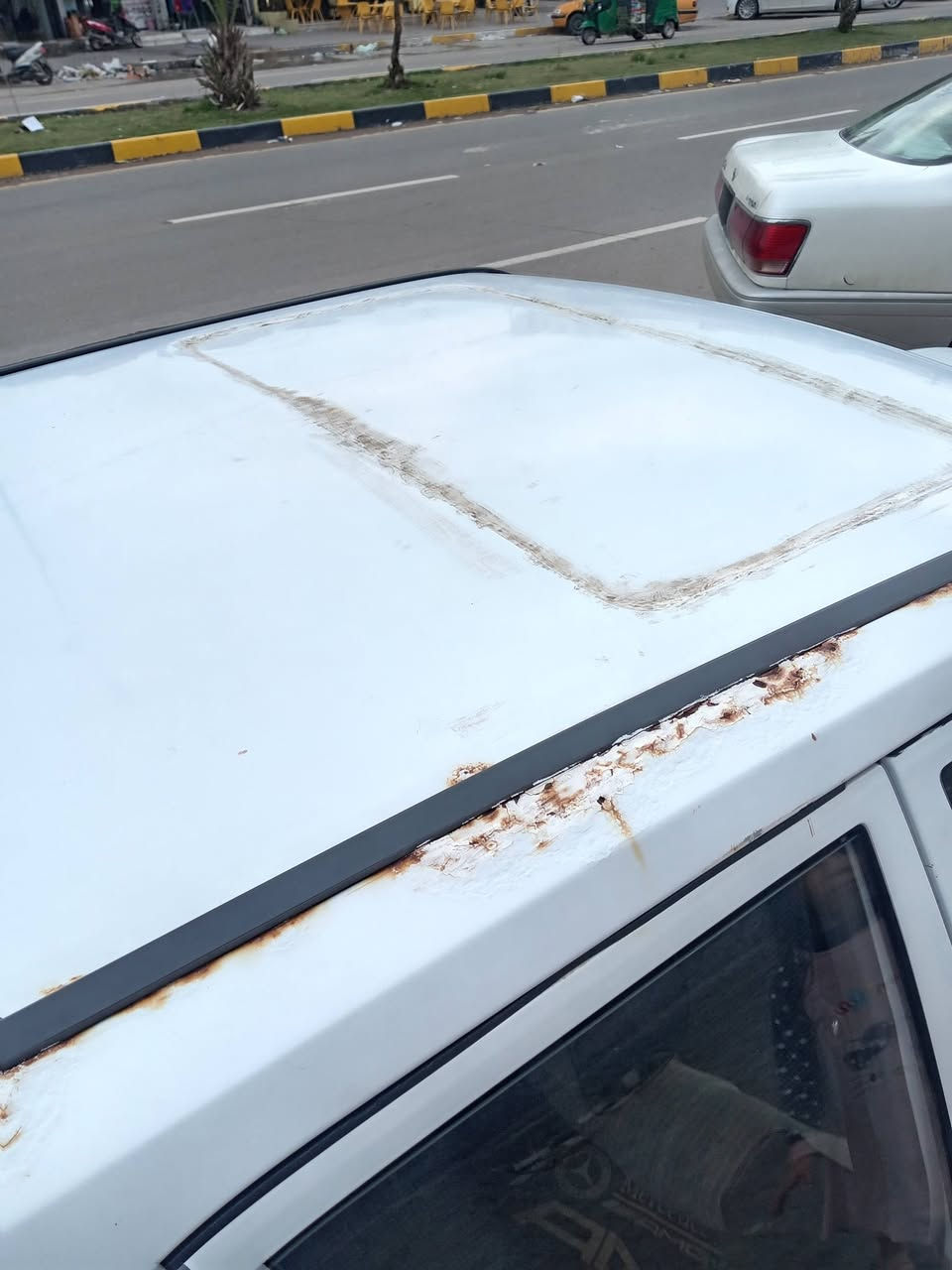 السلام عليكم 
مرسيدس 190 طيارين 
موديل 1987
السياره نظام اوربي 
رقم انبار بااسمي
مكينه ابلاد 4 سلندر
صدر امامي خلفي
تخم تاير جديد
كير عادي 
فتحت سقف 
سعره 32 ورقه وبيه مجال بسيط 
الاستفسار اتصل على الرقم *********** بي واتساب
