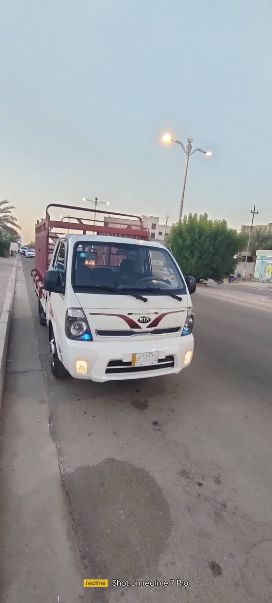 كيا فحل 2017 رقم بغداد مكفوله كفاله عامه كير محرك اكسل تبريد السيارة جاهزة للعمل السيارة جديدة وضع شركة مكان السيارة الفلوجة ***********/***********السعر 143وبيها مجال بسيط
