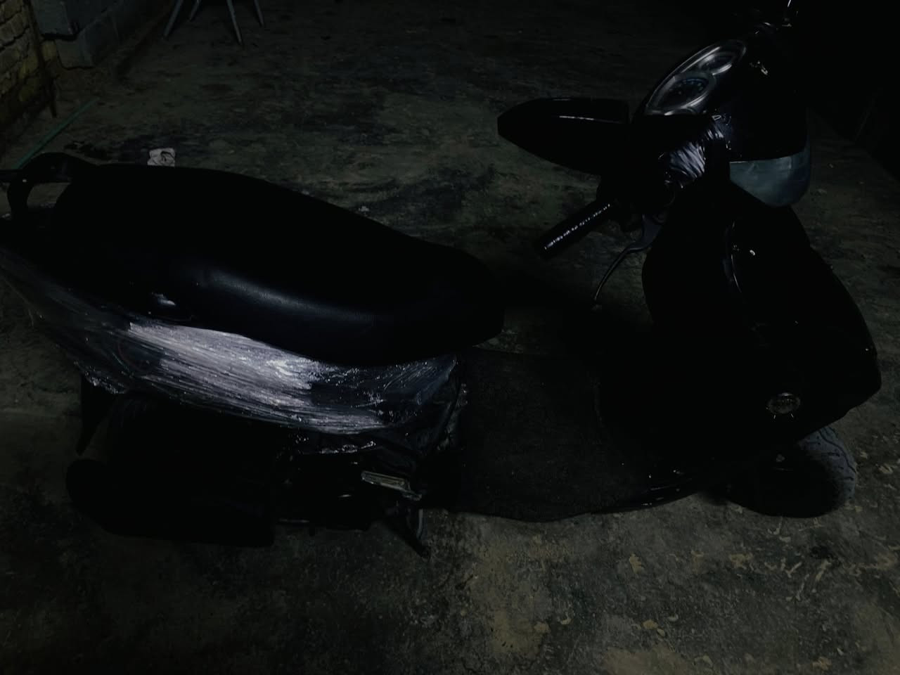 دراجه كامكو جي فور  شغاله نكره سلف بس كفراتها قديمات يردلها كفرات شلعه ومحرك فول للبيع او المرواس بجهاز ايفون


**إذا كنت صاحب هذا الإعلان وتريد حذفه لأي سبب، رجاءا أرسل رسالة إلى الدعم الفني**