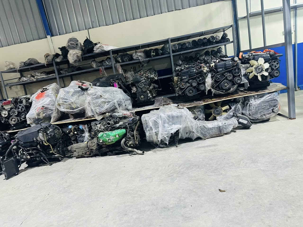 حي صناعي قرب محطه اسد بابل ***********/ ***********
