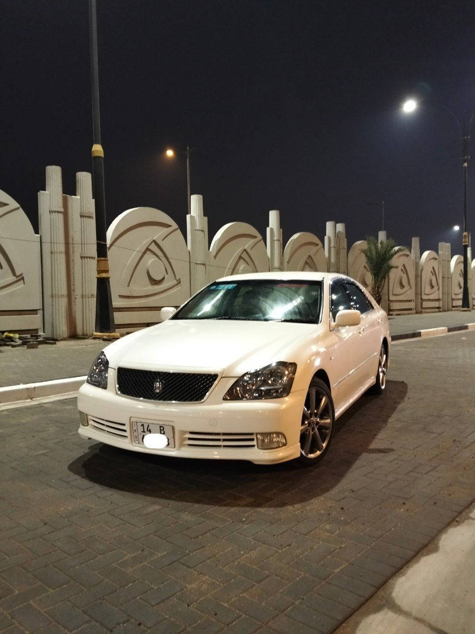 للبيع شاهينه🇯🇵🧿 موديل 2005 اصل تسجيل جديد مزاد دوله رقم بصره أنكليزي السياره جديده بمعنه الكلمه 💯  
السياره كصتين 
مواصفات السياره 
كريستال أصل 
أثلت 
لايت وبك لايت ابو اعيون ابلاد
لحيه امامي خلفي ابلاد 
شاصي 182
 ٣دكم بلاد
محرك 3000 .. 6 اسلندر V6
تبريد قطعتين
6بصمات
مري شفط
كير 6 نمر
 مثبت سرعه 
 داخل رصاصي جديد + صاج
لايت دوار
 كشنات كهربائيه
شاشه
ويل كب دنك نفطي 
 مكاني بصره مامتوفر ع النت للاستفسار ***********
