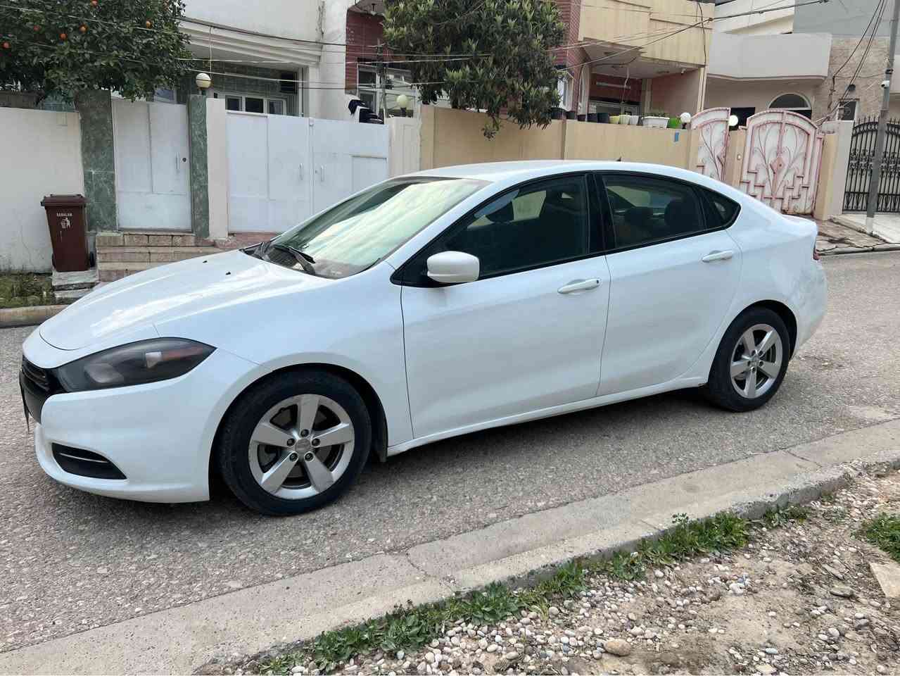 للبيع نقداً دوج دارت موديل ٢٠١٦… كير اوتو… محرك ٤ سلندر… بيهه الهلال الخلفي وشويه من الباب الخلفي صبغ بدون ضربة… الايرباكات كلهه سليمة… السيارة وضع شركة… المكان دهوك… السعر ٨٩ ومجال… للاستفسار 
***********
*********** دهوك, العراق
