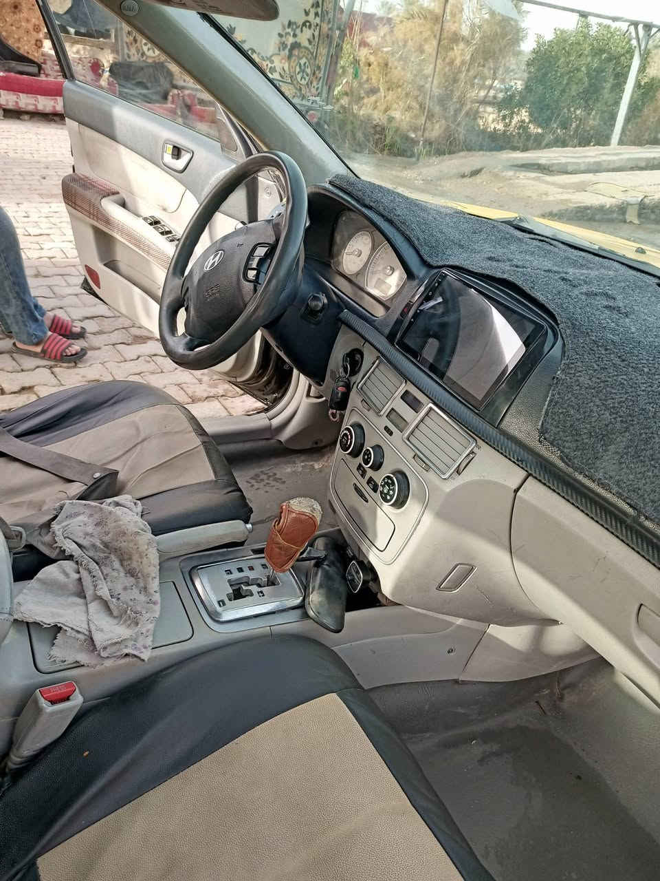 سوناتا للبيع موديل 2008نضيفه كلش حلوه سيارة خير من الله كبل للشارع ماناقصها شي ضرر جاملغ خلفي بدون دواخل ايمن سعر 79بيها مجال قليل إي استفسارا تصل هذا رقمي ***********  / ***********
